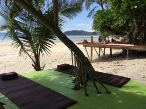 Отель Phayam Coconut Beach Resort  Ko Phayam